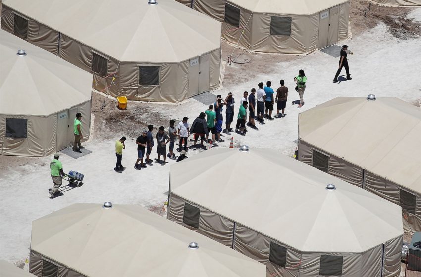  Kids in Cages at the Border